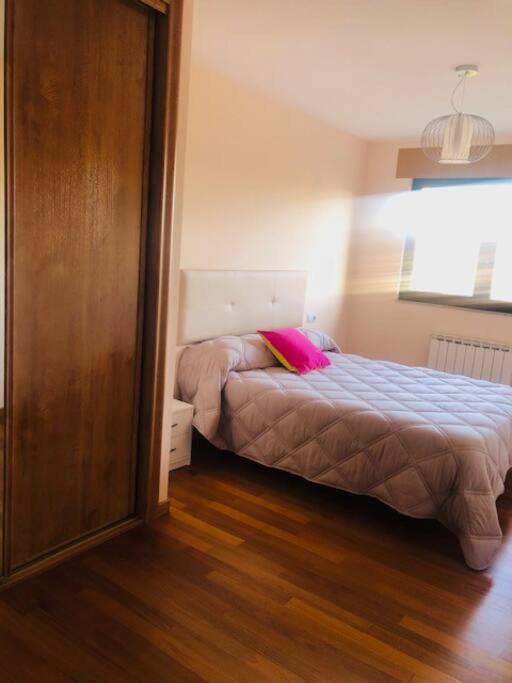 Piso Moderno Apartment ซาร์เรีย ภายนอก รูปภาพ